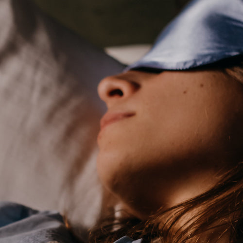 Unlock Deep Sleep: How to Use Magnesium Oil Spray for Restful Nights